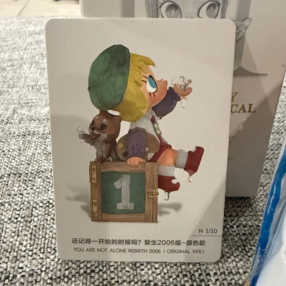 POPMART x Molly Artline Classical Retro Confirmed "You are not alone" - Picture 2 of 5
